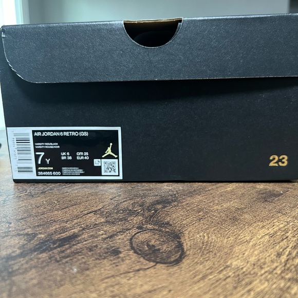 Air Jordan 6 Retro (GS) - Picture 8 of 8